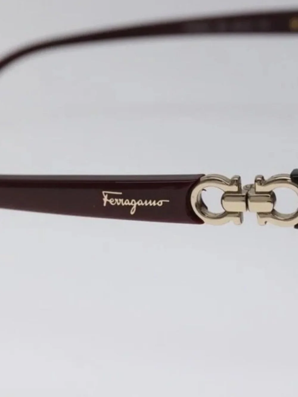 Salvatore Ferragamo Gancini Sunglasses plastic Bordeaux Auth am8572
